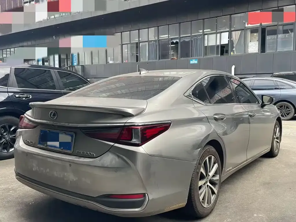 Lexus ES 2021 из CN, фото 2