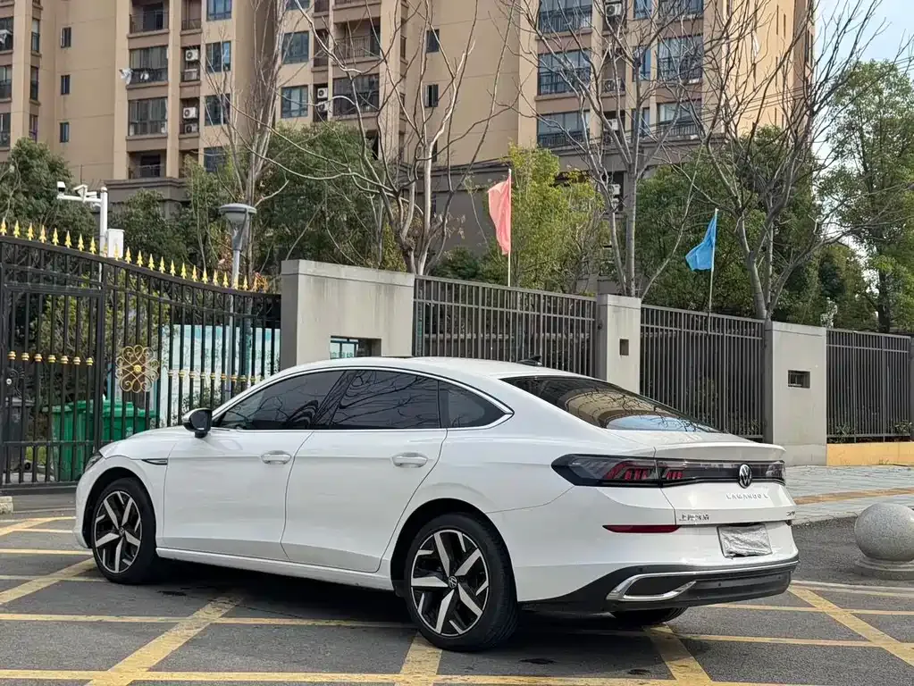 Volkswagen Lamando 2023 из CN, фото 9