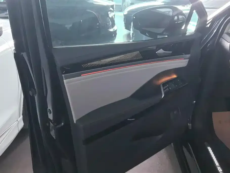 Volkswagen ID.6 Crozz 2022 из CN, фото 6