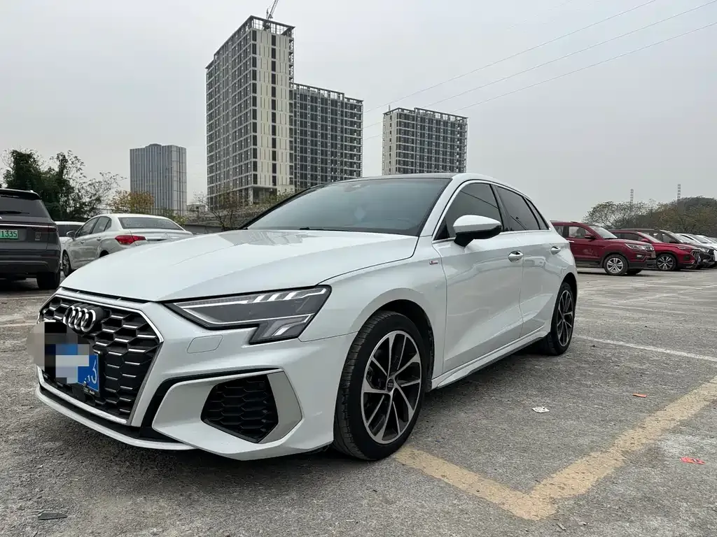 Audi A3 2022 из CN, фото 1