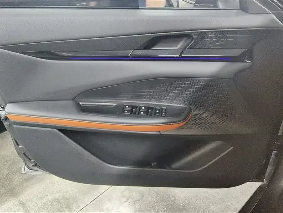 Changan UNI-V 2023 из CN, фото 8