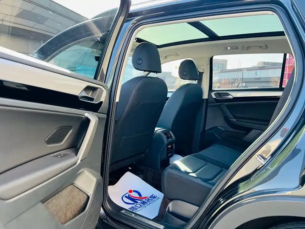 Volkswagen Tayron 2022 из CN, фото 6