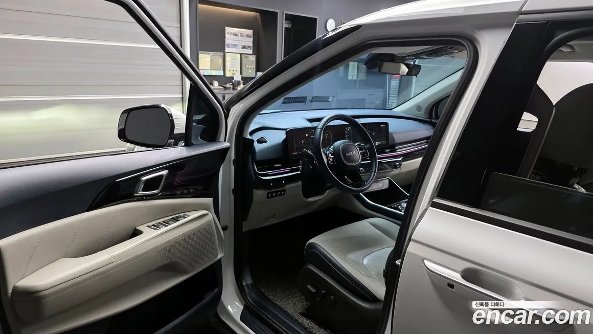 Kia Carnival — фото 10