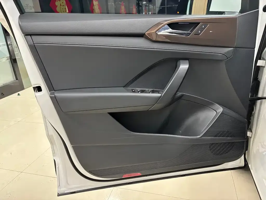Volkswagen Tharu 2021 из CN, фото 3