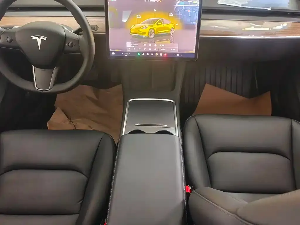 Tesla Model 3 — фото 7