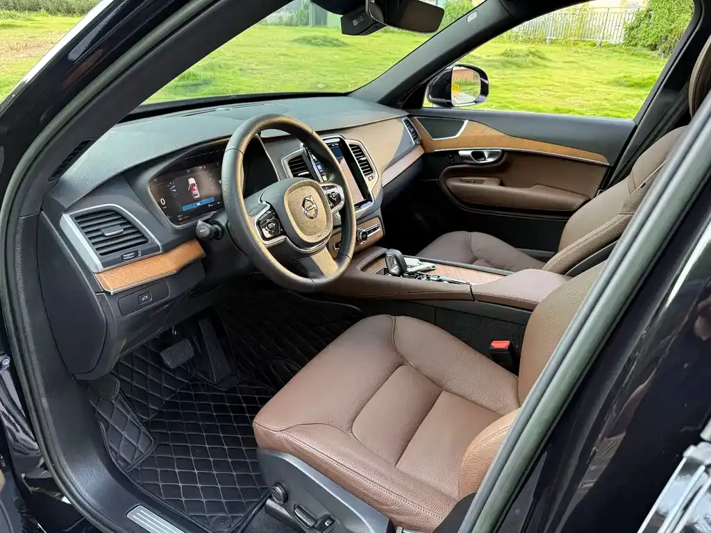 Volvo XC90 2023 из CN, фото 9