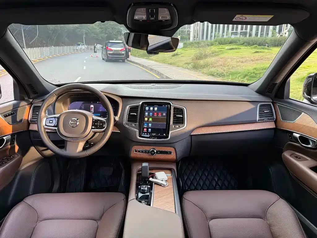 Volvo XC90 2023 из CN, фото 3