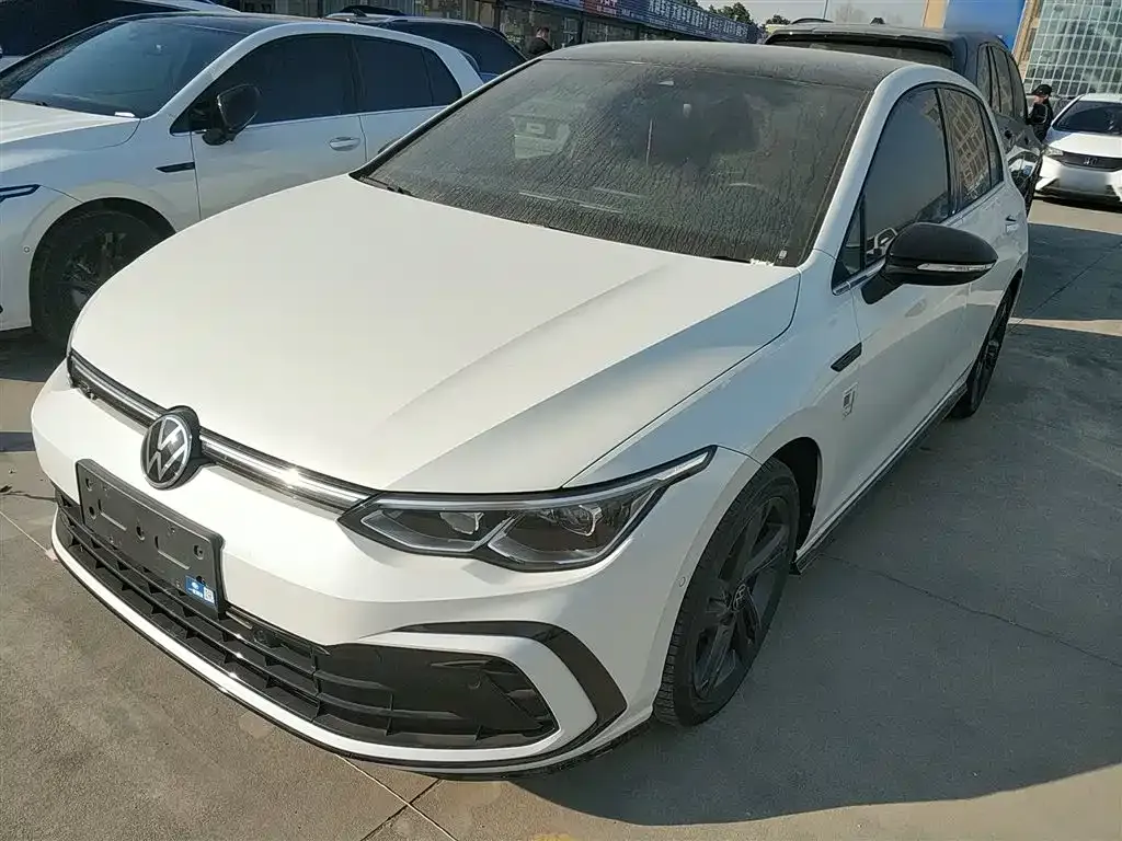 Volkswagen Golf 2022 из CN, фото 1