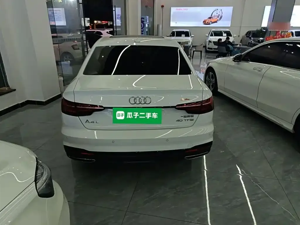 Audi A4L 2023 из CN, фото 7