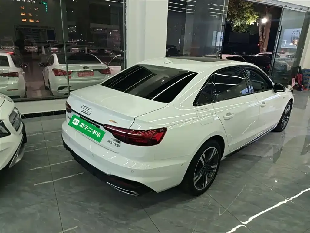Audi A4L 2023 из CN, фото 8