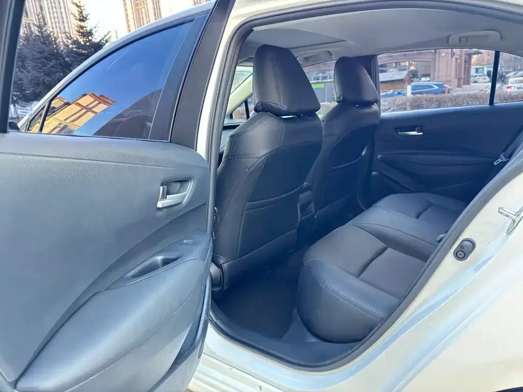 Toyota Corolla 2021 из CN, фото 8
