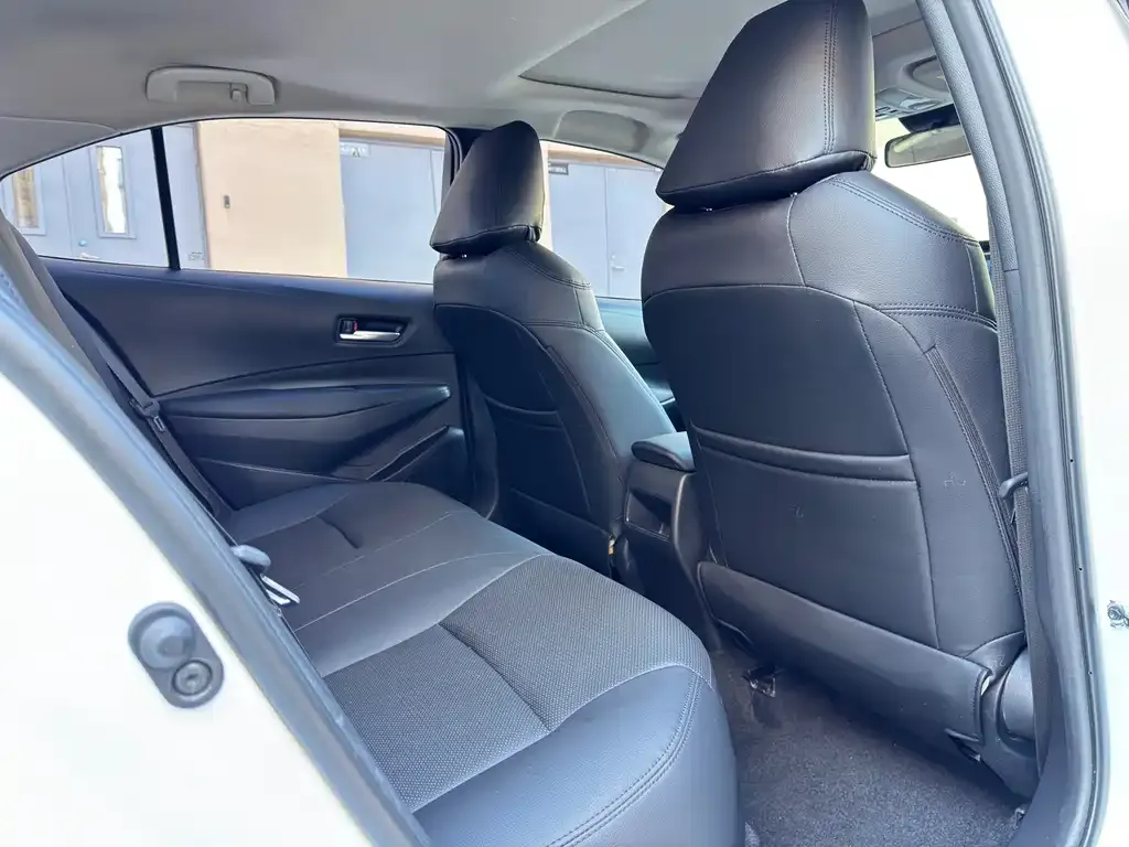 Toyota Corolla 2021 из CN, фото 9