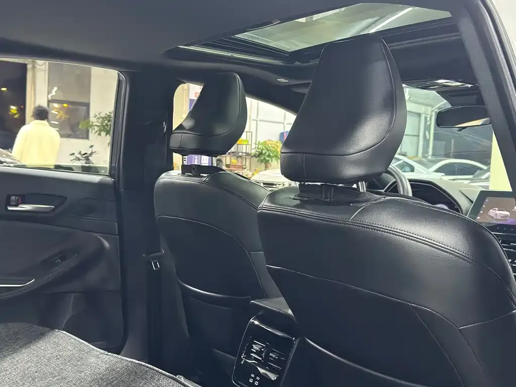 Toyota Avalon 2024 из CN, фото 7