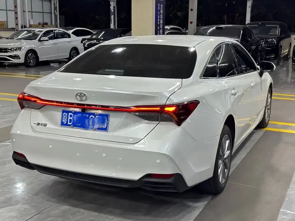 Toyota Avalon 2024 из CN, фото 9