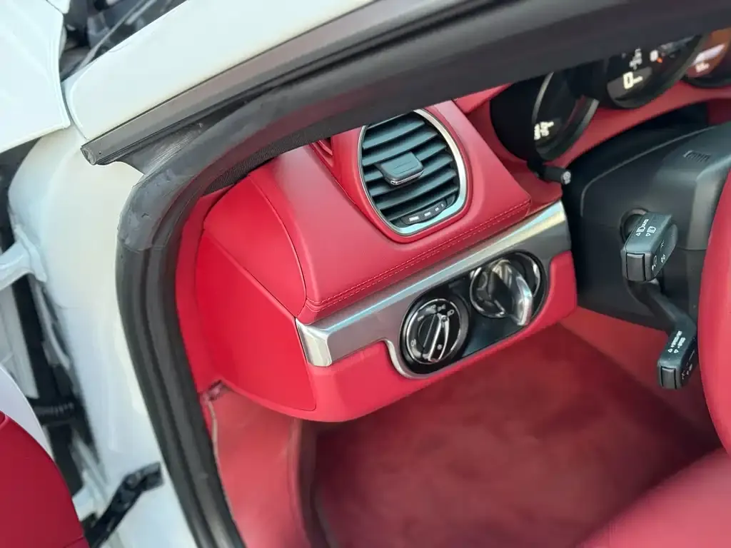 Porsche 718 2025 из CN, фото 4