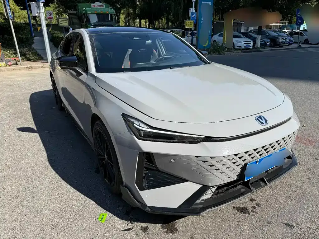 Changan UNI-V 2024 из CN, фото 3