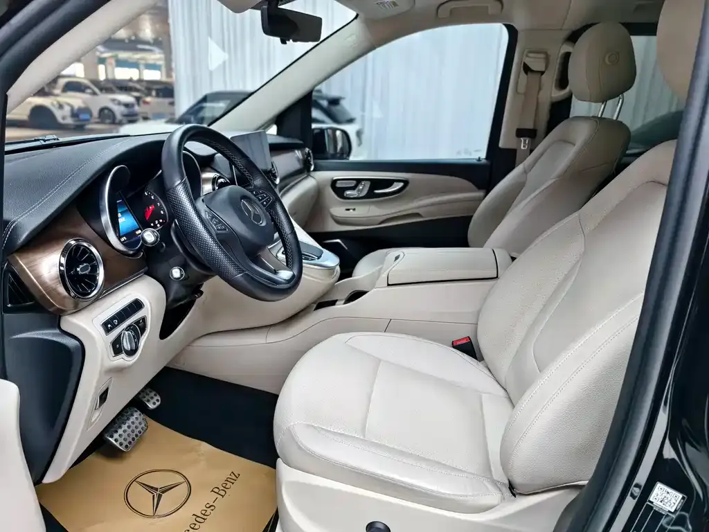 Mercedes-Benz V-Class 2022 из CN, фото 6