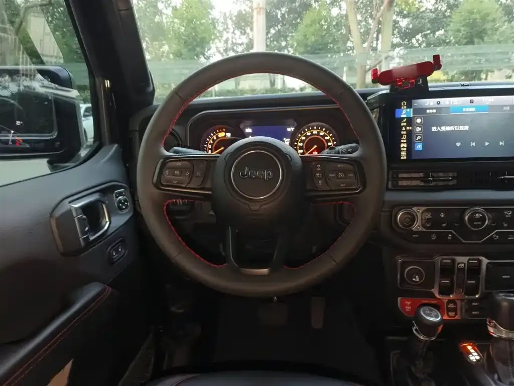 Jeep Wrangler 2024 из CN, фото 10