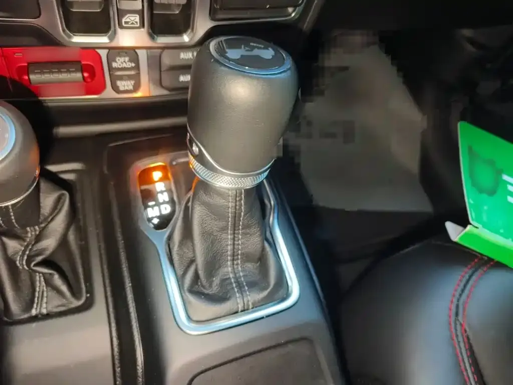 Jeep Wrangler 2024 из CN, фото 3