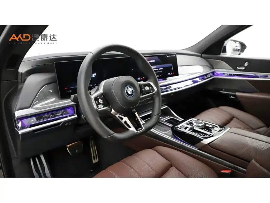 BMW i7 — фото 10