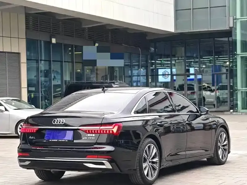 Audi A6L 2023 из CN, фото 4