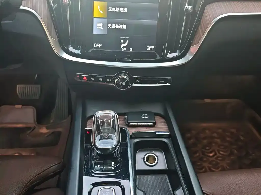 Volvo S60 2022 из CN, фото 5