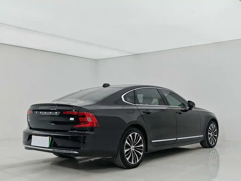 Volvo S90 PHEV 2024 из CN, фото 10