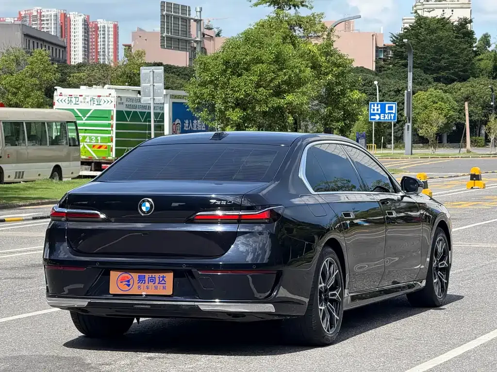 BMW 7 Series 2024 из CN, фото 5
