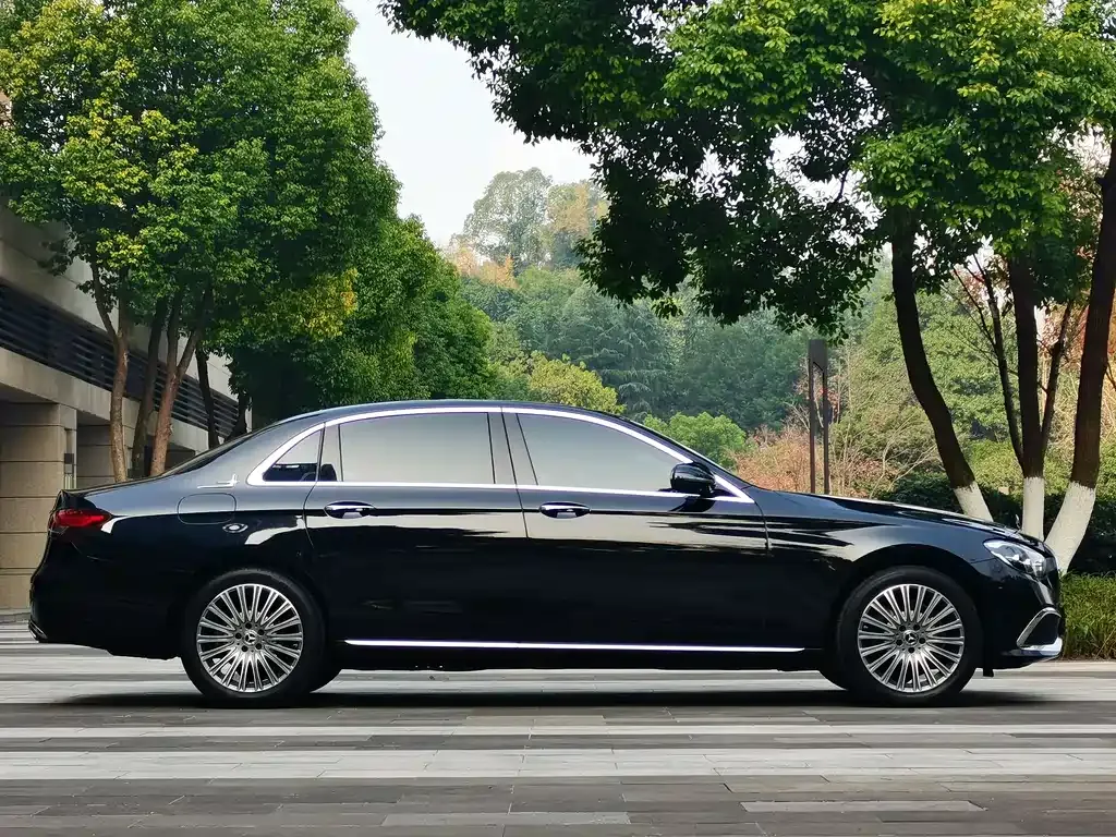 Mercedes-Benz E-Class 2023 из CN, фото 3