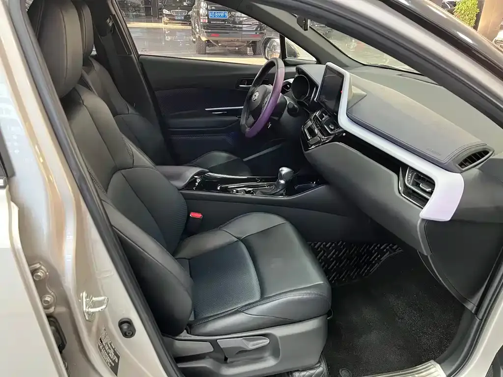 Toyota C-HR 2021 из CN, фото 5