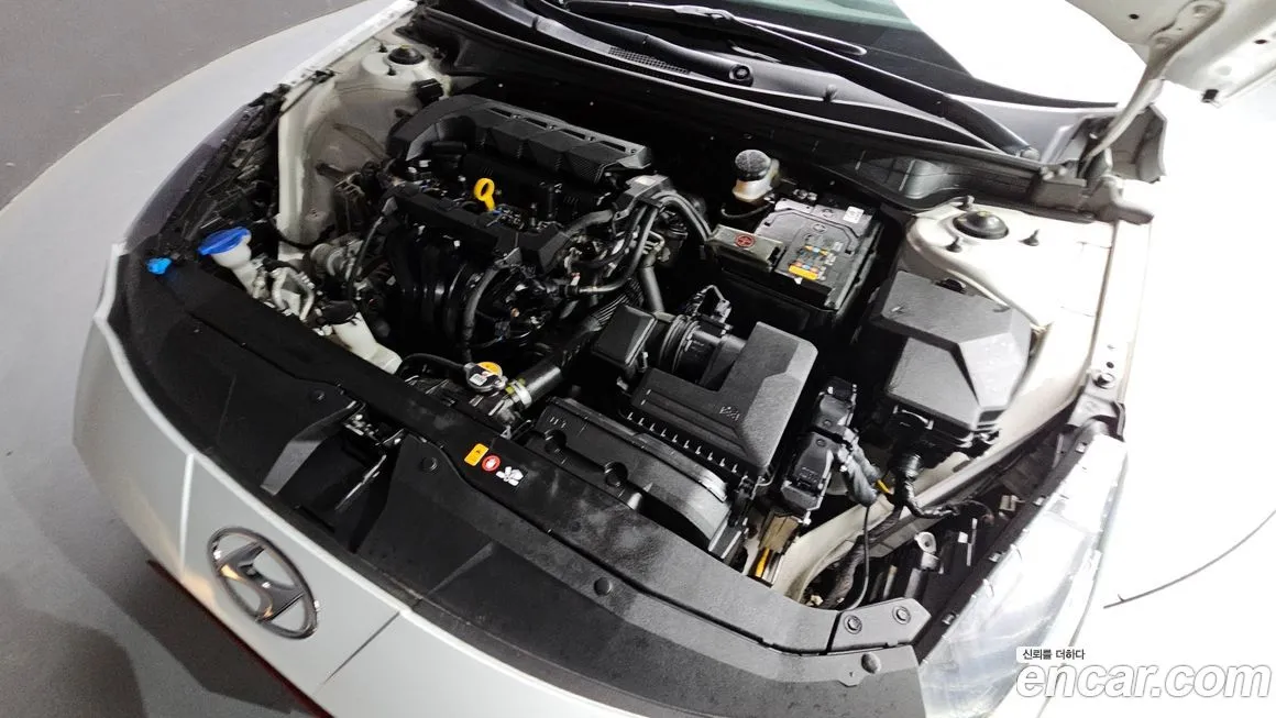 Hyundai AVANTE 2021 из KR, фото 4