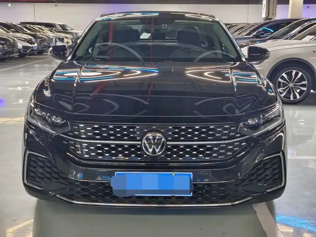 Volkswagen Passat 2022 из CN, фото 10
