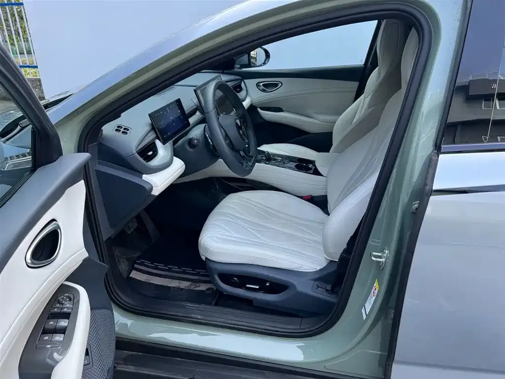 BYD Seal 06GT — фото 8