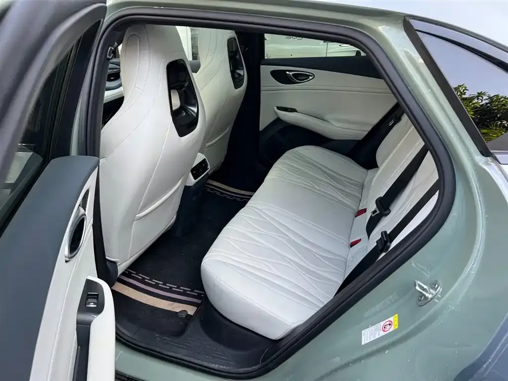 BYD Seal 06GT — фото 3