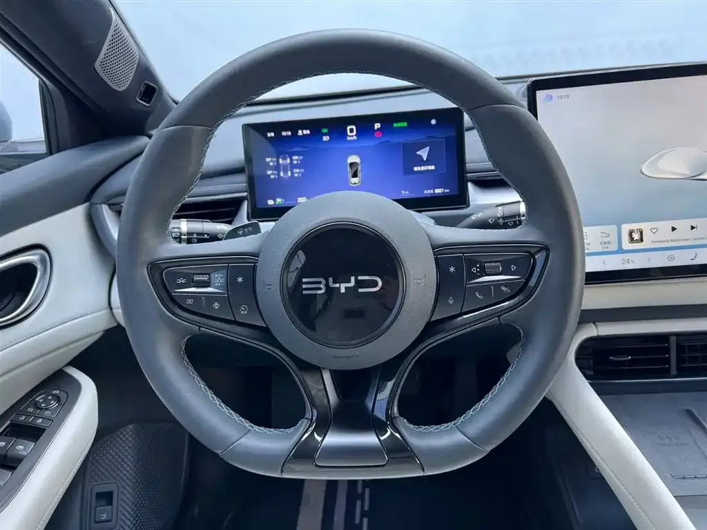 BYD Seal 06GT — фото 7