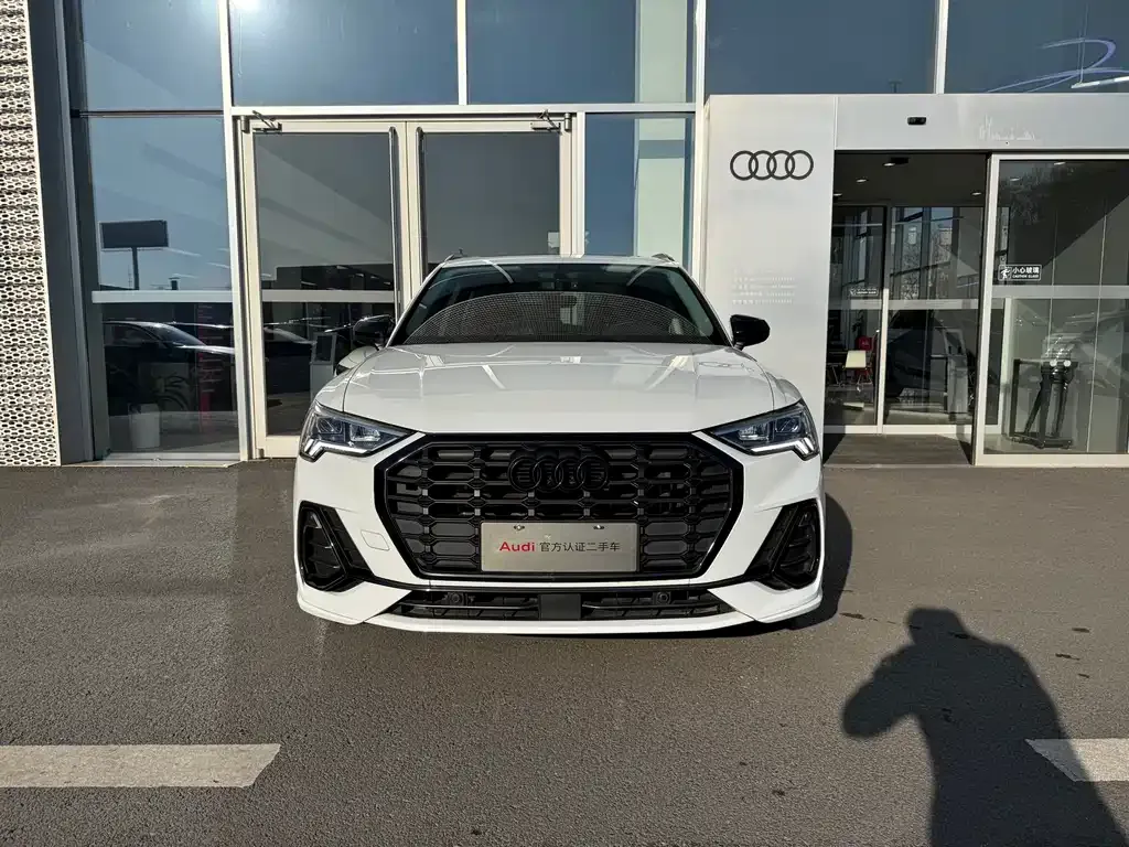 Audi Q3 2023 из CN, фото 8