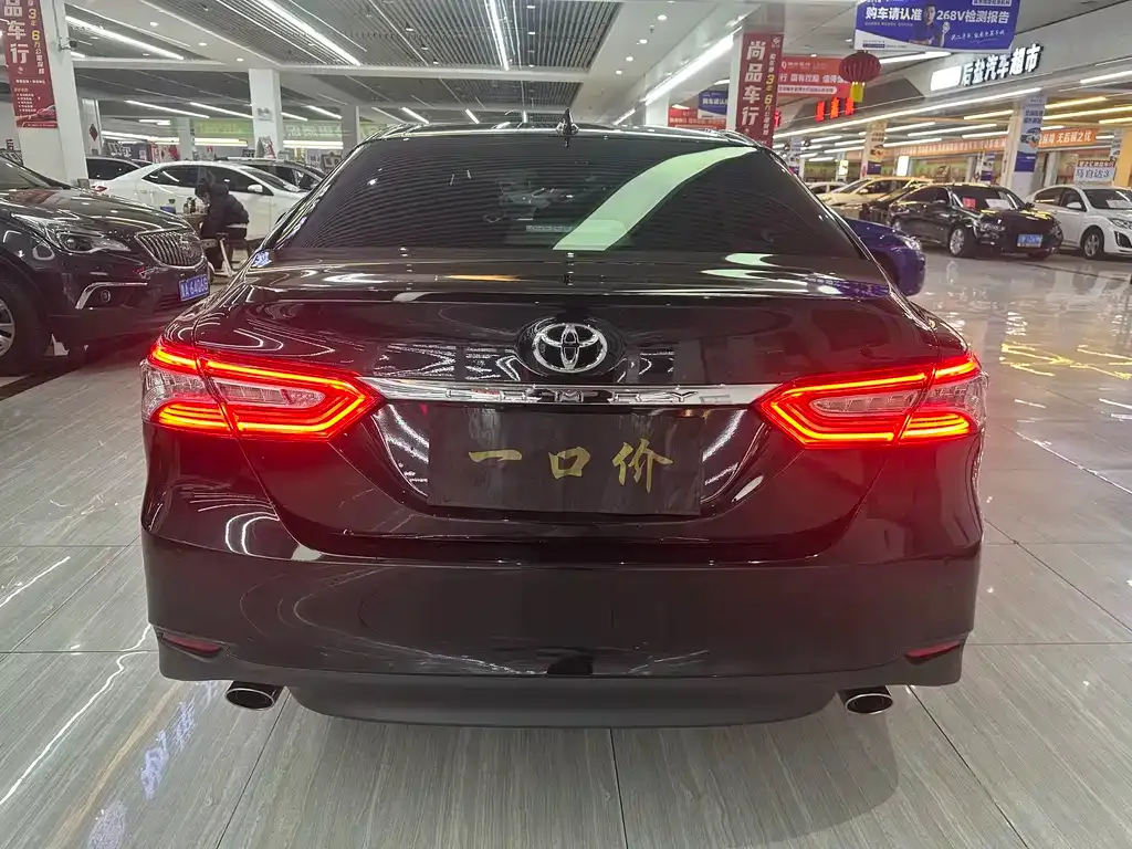 Toyota Camry 2022 из CN, фото 4