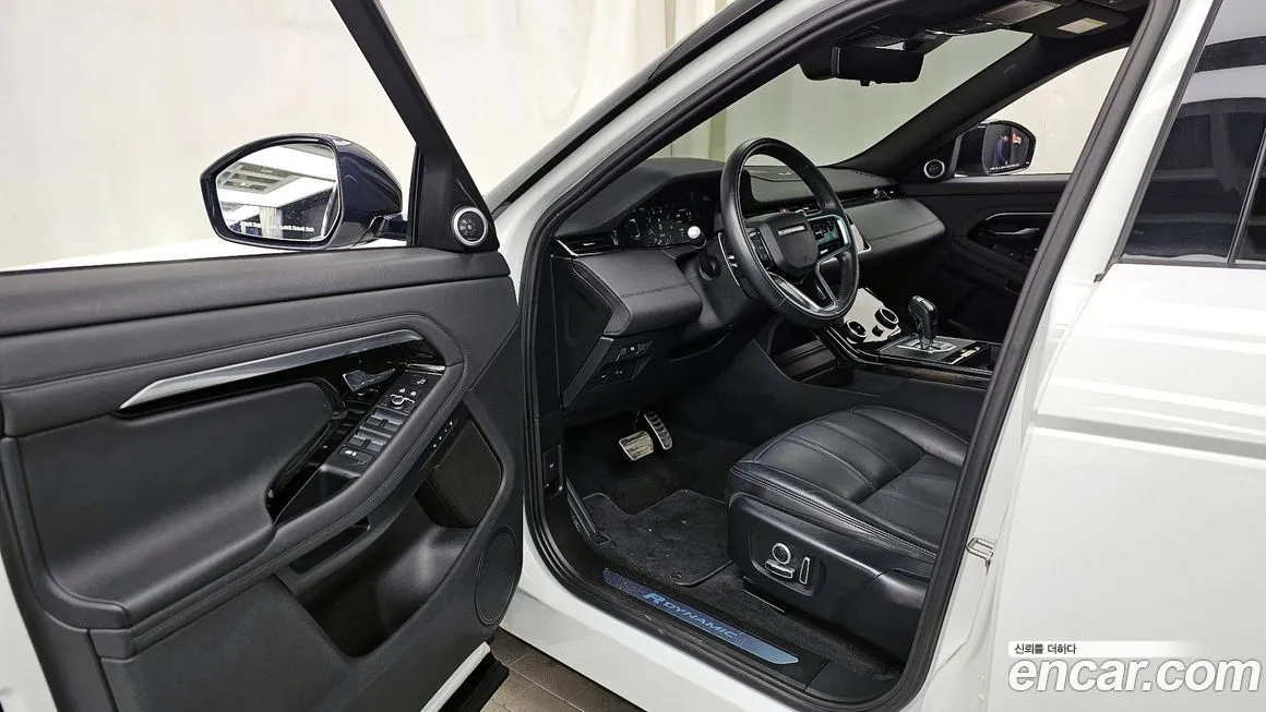 Land Rover Range Rover Evoque 2021 из KR, фото 2