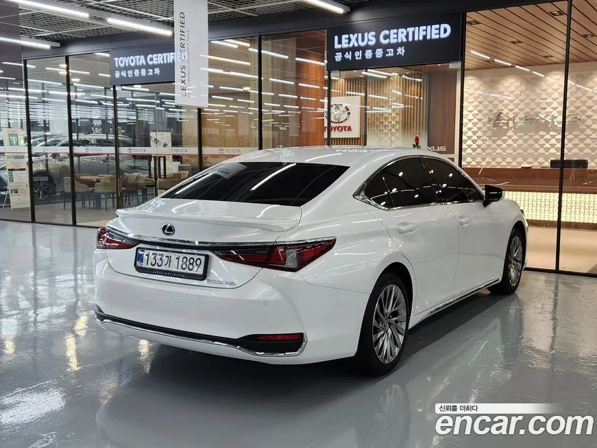 Lexus ES 2026 из KR, фото 2