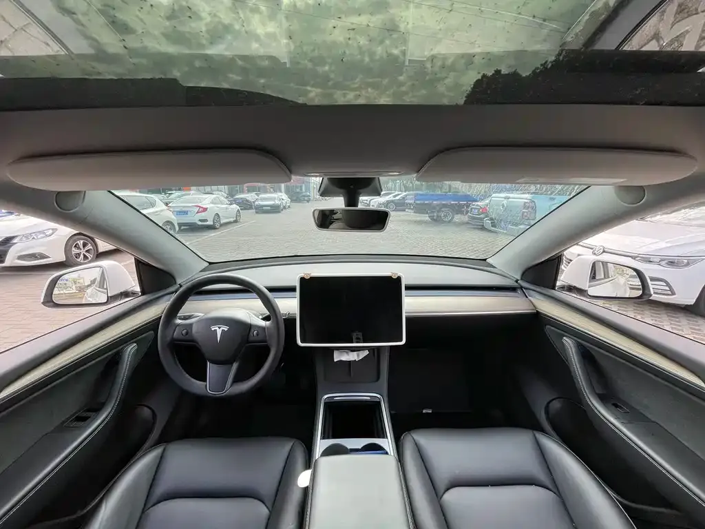Tesla Model Y 2023 из CN, фото 5