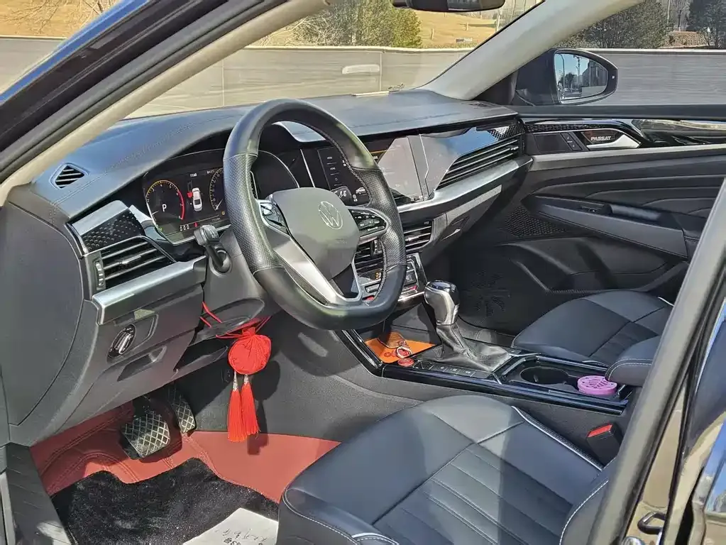Volkswagen Passat 2023 из CN, фото 4