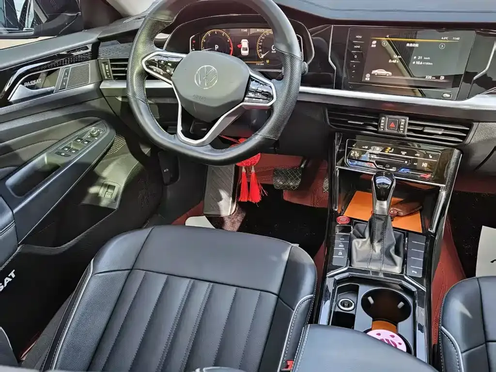 Volkswagen Passat 2023 из CN, фото 5