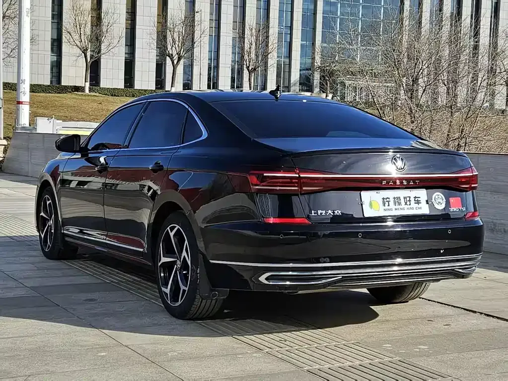 Volkswagen Passat 2023 из CN, фото 7