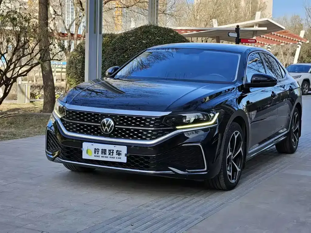 Volkswagen Passat 2023 из CN, фото 9