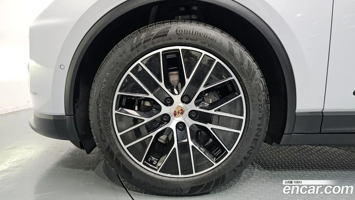 Porsche Macan 2025 из KR, фото 6