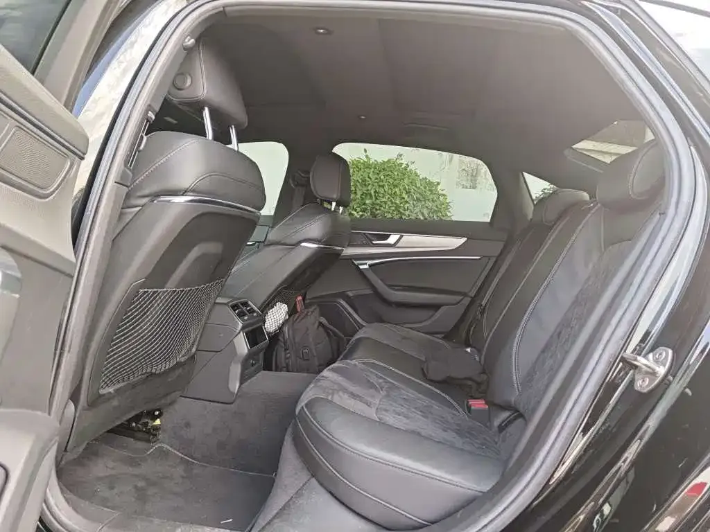 Audi A6L 2021 из CN, фото 7