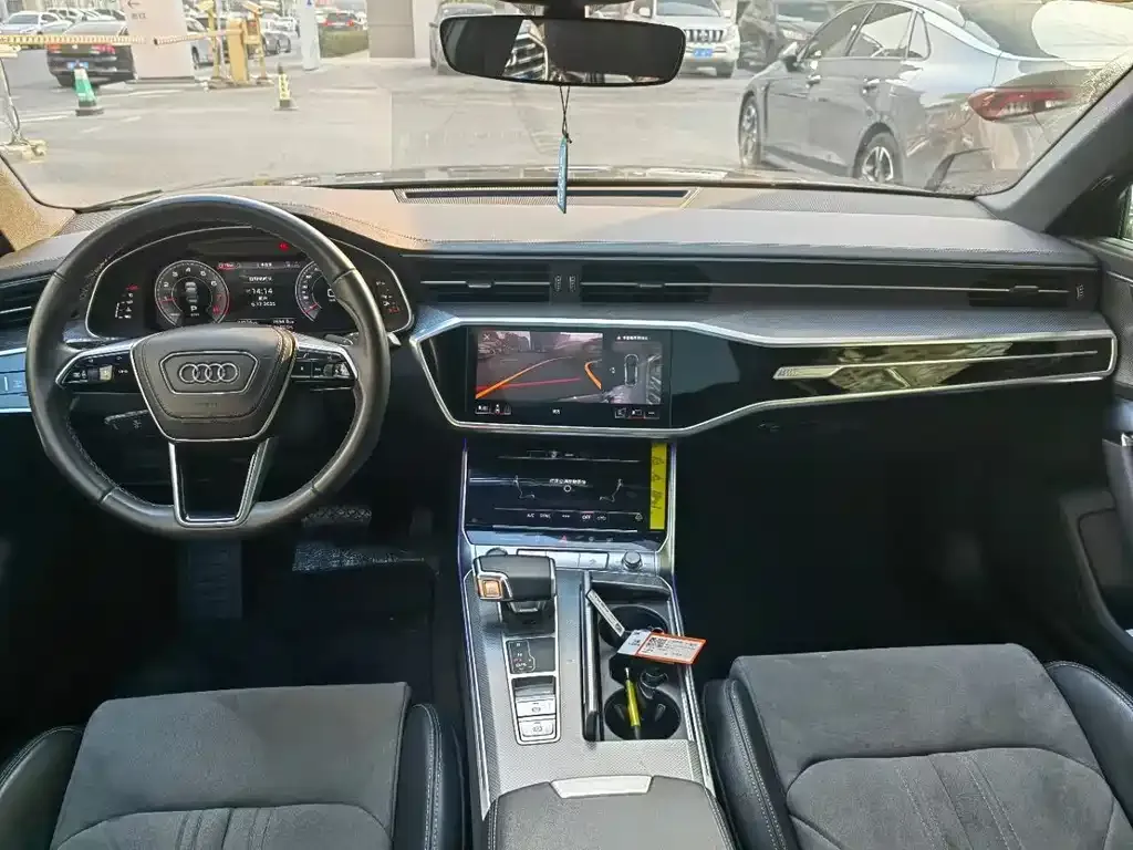 Audi A6L 2024 из CN, фото 2