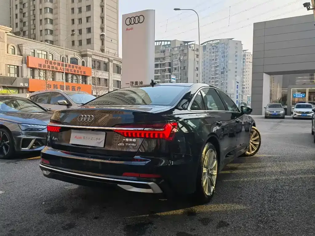 Audi A6L 2024 из CN, фото 7