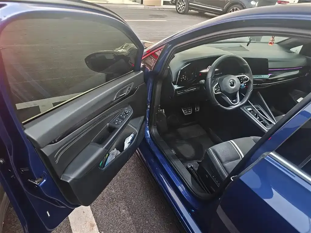 Volkswagen Golf 2022 из CN, фото 5