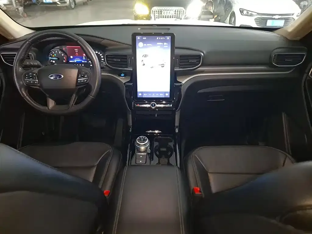 Ford Explorer 2022 из CN, фото 3